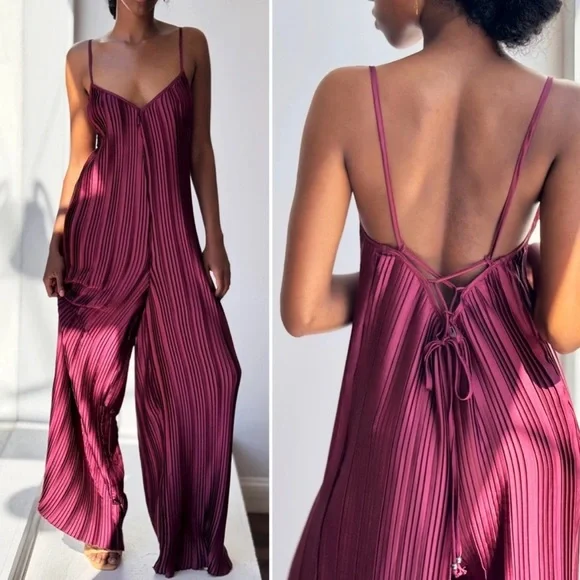 NWT Anthropologie Jumpsuit (S) - Picture 3 of 6